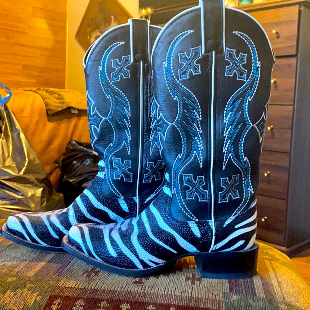 Real Leather Nocona Cross Cowboy Boots